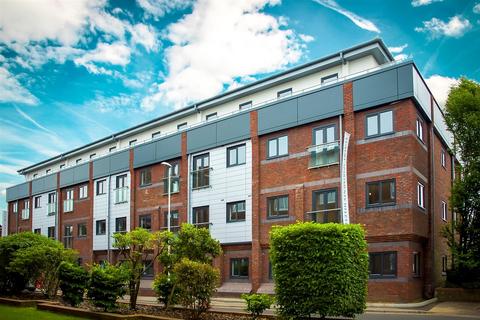 1 bedroom flat to rent, at Pure Resi, 29 Kings House, Cantelupe Road RH19