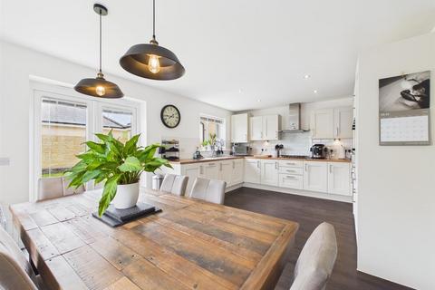 4 bedroom detached house for sale, Sandown Crescent, Corsham SN13