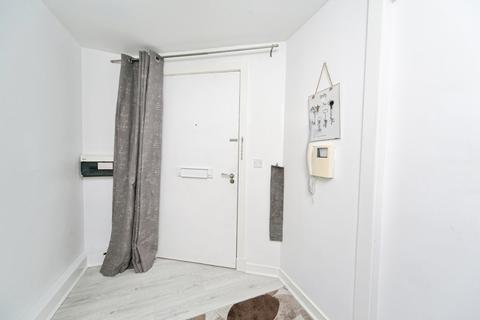 2 bedroom flat for sale, Bridge Street, Birkenhead, CH41