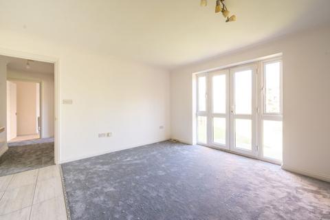 2 bedroom flat for sale, Luton Road,, Plaistow, London, E13