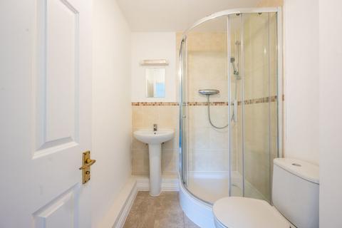 2 bedroom flat for sale, Luton Road,, Plaistow, London, E13