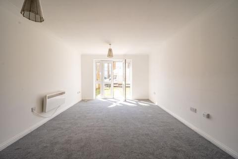 2 bedroom flat for sale, Luton Road, Plaistow, London, E13