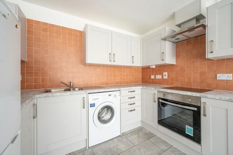 2 bedroom flat for sale, Luton Road, Plaistow, London, E13