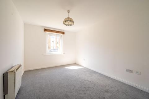 2 bedroom flat for sale, Luton Road, Plaistow, London, E13