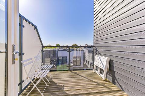 1 bedroom flat for sale, Bennington Close, Thornton Heath, CR7
