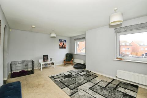 2 bedroom flat for sale, Brickstead Road, Hampton Centre, Peterborough