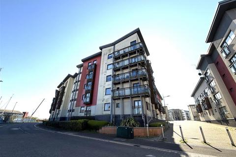 2 bedroom apartment for sale, St Stephens Court, Marina, Swansea