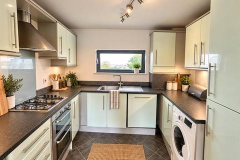 2 bedroom apartment for sale, St Stephens Court, Marina, Swansea