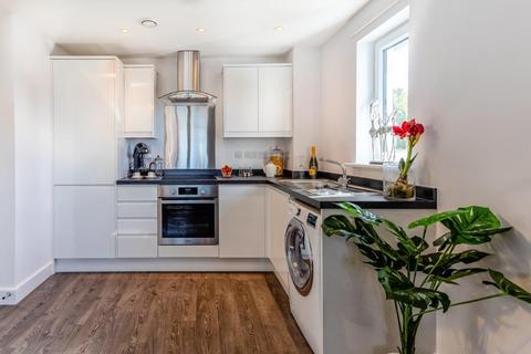 1 bedroom flat to rent, at Pure Resi, 5 McIndoe House, Cantelupe Road RH19