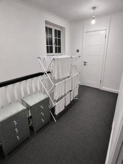 1 bedroom in a house share to rent, Eltham High Street, London SE9