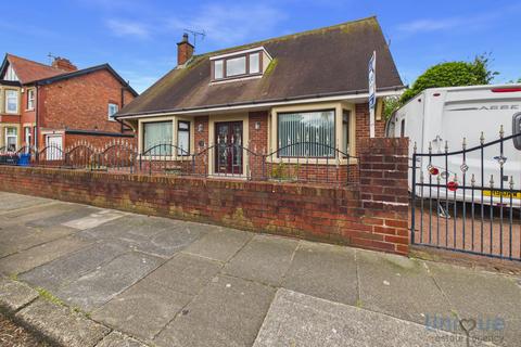 3 bedroom bungalow for sale, Dronsfield Road,  Fleetwood, FY7