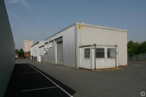 Warehouse to rent, Lees St Manchester M18 8QU