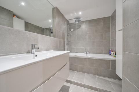 2 bedroom flat for sale, Widmore Road, Bromley, BR1