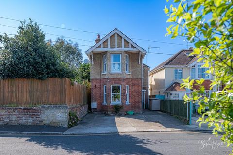4 bedroom detached house for sale, Victoria Place, Ryde