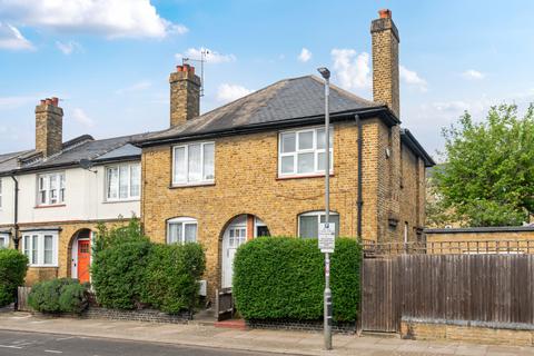 2 bedroom end of terrace house for sale, Coteford Street, Tooting, London, SW17