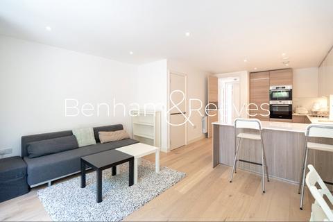 4 bedroom terraced house to rent, Mary Rose Square, London, SE16