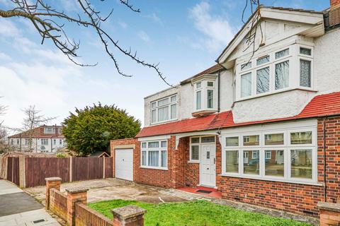 6 bedroom end of terrace house for sale, Westway, Raynes Park, London, SW20