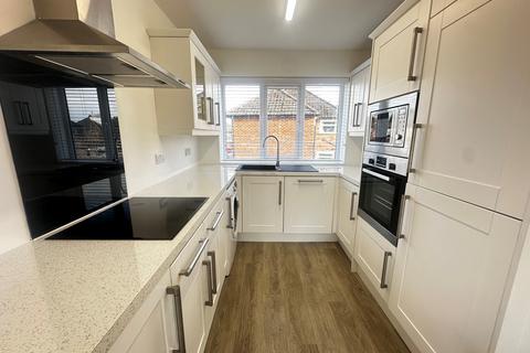 2 bedroom apartment to rent, Temple Road, Sale, M33