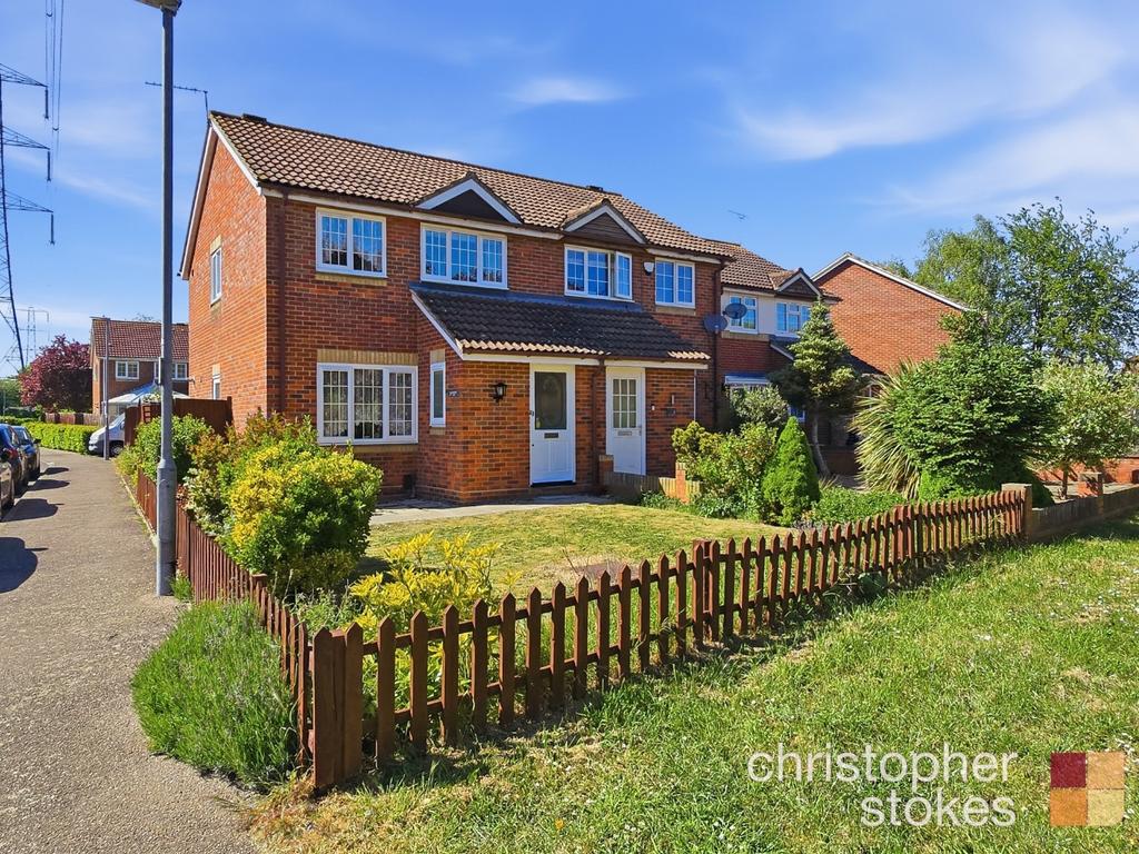 Detached house exterior, driveway
