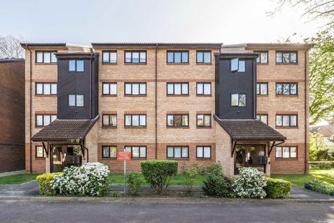 1 bedroom flat for sale, St. Christophers Gardens, Thornton Heath
