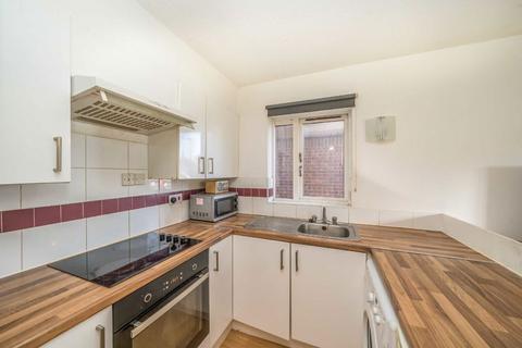 1 bedroom flat for sale, St. Christophers Gardens, Thornton Heath