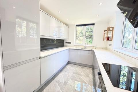 undefined, Kinnaird Close, Bromley BR1