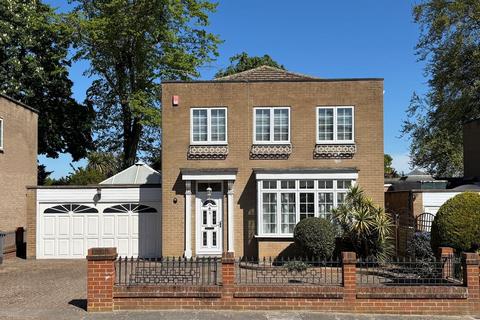 undefined, Kinnaird Close, Bromley BR1