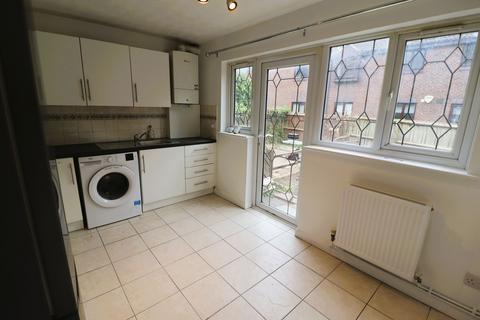 2 bedroom house to rent, Victory Way, Surrey Quays SE16