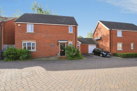 3 bedroom detached house for sale, Magistrates Road, Hampton Vale, Peterborough