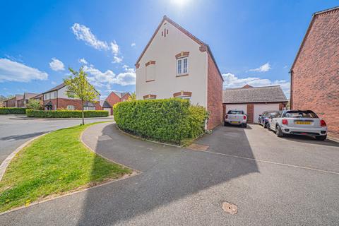 3 bedroom detached house for sale, Dewberry Road, Tidbury Green, B90