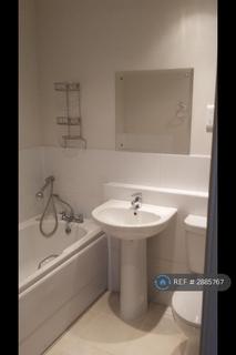 2 bedroom flat to rent, Hart Street, Maidstone, ME16