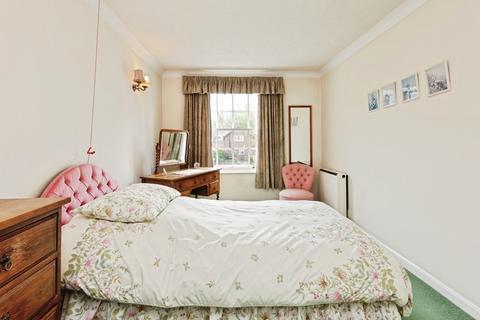 1 bedroom apartment for sale, Barton Mill Court, Canterbury CT2
