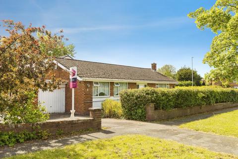Detached bungalow - Rowcliffe Avenue, Chester CH4