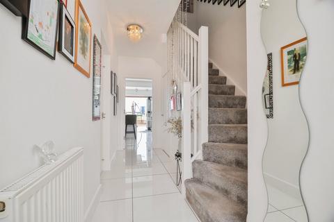 4 bedroom end of terrace house for sale, Infinity View, Stockton-On-Tees