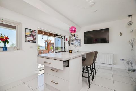 4 bedroom end of terrace house for sale, Infinity View, Stockton-On-Tees