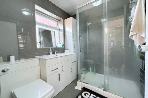 4 bedroom house to rent, Harley Street, NOTTINGHAM, NG7