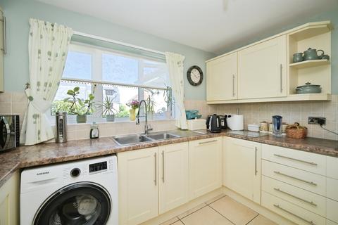 4 bedroom semi-detached house for sale, Harlow Road, Roydon, HARLOW