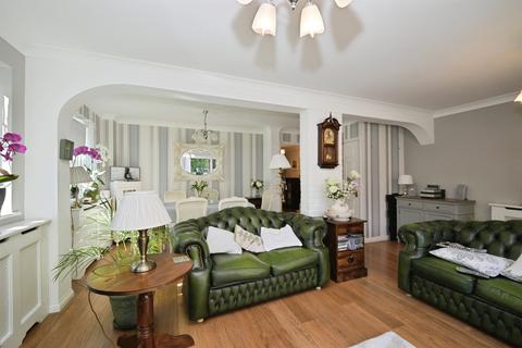 4 bedroom semi-detached house for sale, Harlow Road, Roydon, HARLOW