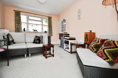 2 bedroom end of terrace house for sale, Victoria Avenue, Ripon