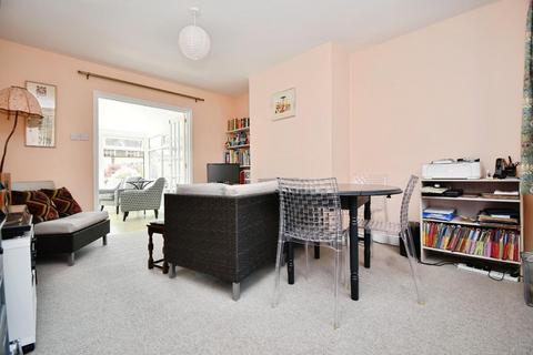 2 bedroom end of terrace house for sale, Victoria Avenue, Ripon