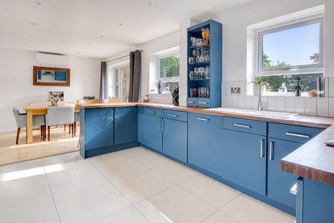 4 bedroom detached house for sale, Greatheed Dell, Old Farm Park, MK7