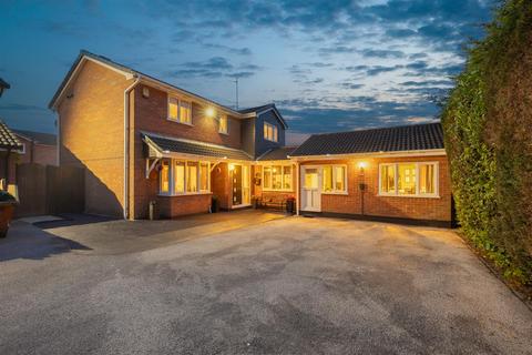 4 bedroom detached house for sale, Willow Tree Close, Wigan WN1