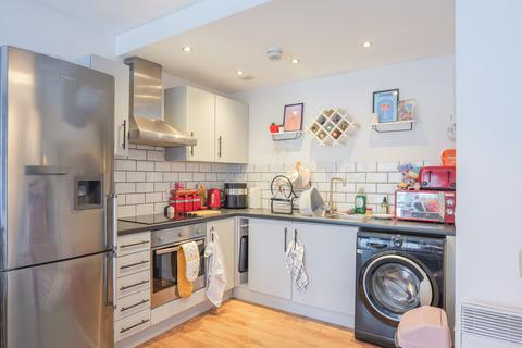 1 bedroom flat for sale, Oldfield Road, Salford M5