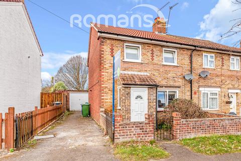 2 bedroom house to rent, Kentons Lane, Windsor, SL4