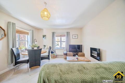 2 bedroom apartment for sale, Charterhouse Close, Brackley, NN13