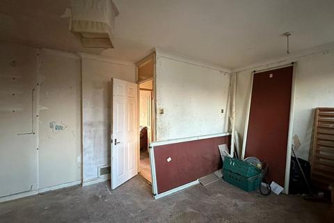 2 bedroom flat for sale, 354B Kingston Road, Epsom, Surrey, KT19 0DT