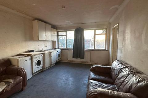 2 bedroom flat for sale, 354B Kingston Road, Epsom, Surrey, KT19 0DT