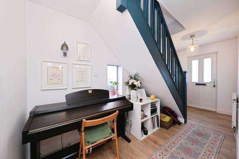 3 bedroom semi-detached house for sale, Midland Avenue, Stapleford, Nottingham