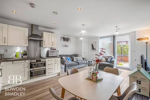 1 bedroom ground floor flat for sale, Marine Crescent, Sonar House, IG6