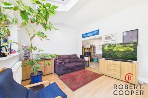 3 bedroom semi-detached house for sale, Whitby Road, Ruislip, HA4